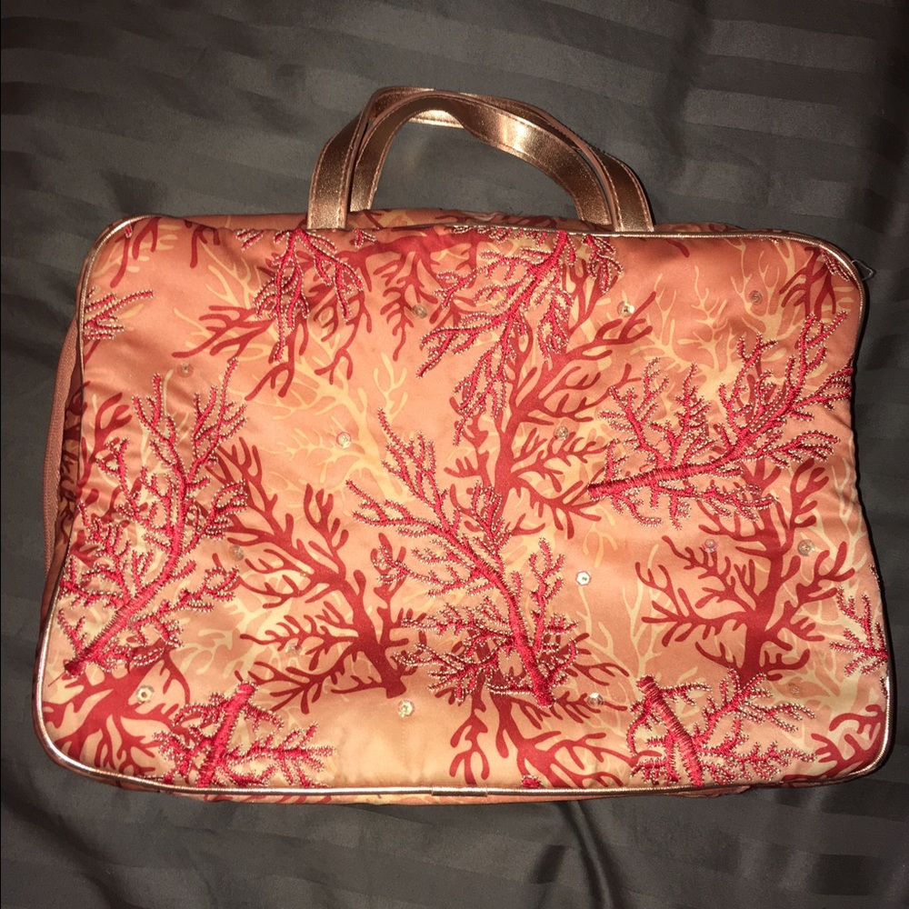 ⭐️Free w/ purchase⭐️ Bath and Body Works bag